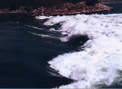 extreme kayaking wave hawaii sur rhone