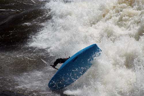 Ottawa Kayak big bus wave